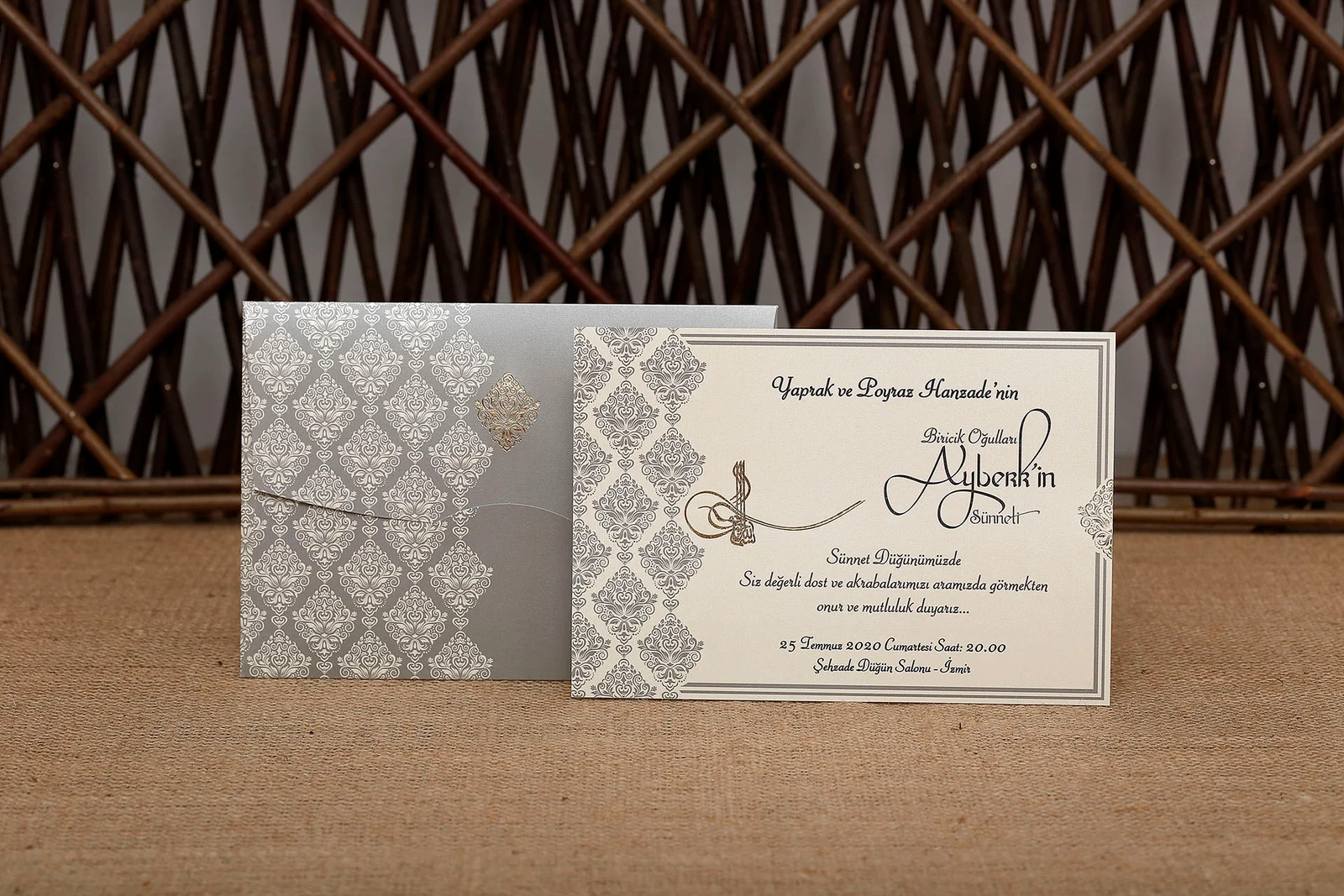 Invitation 4977